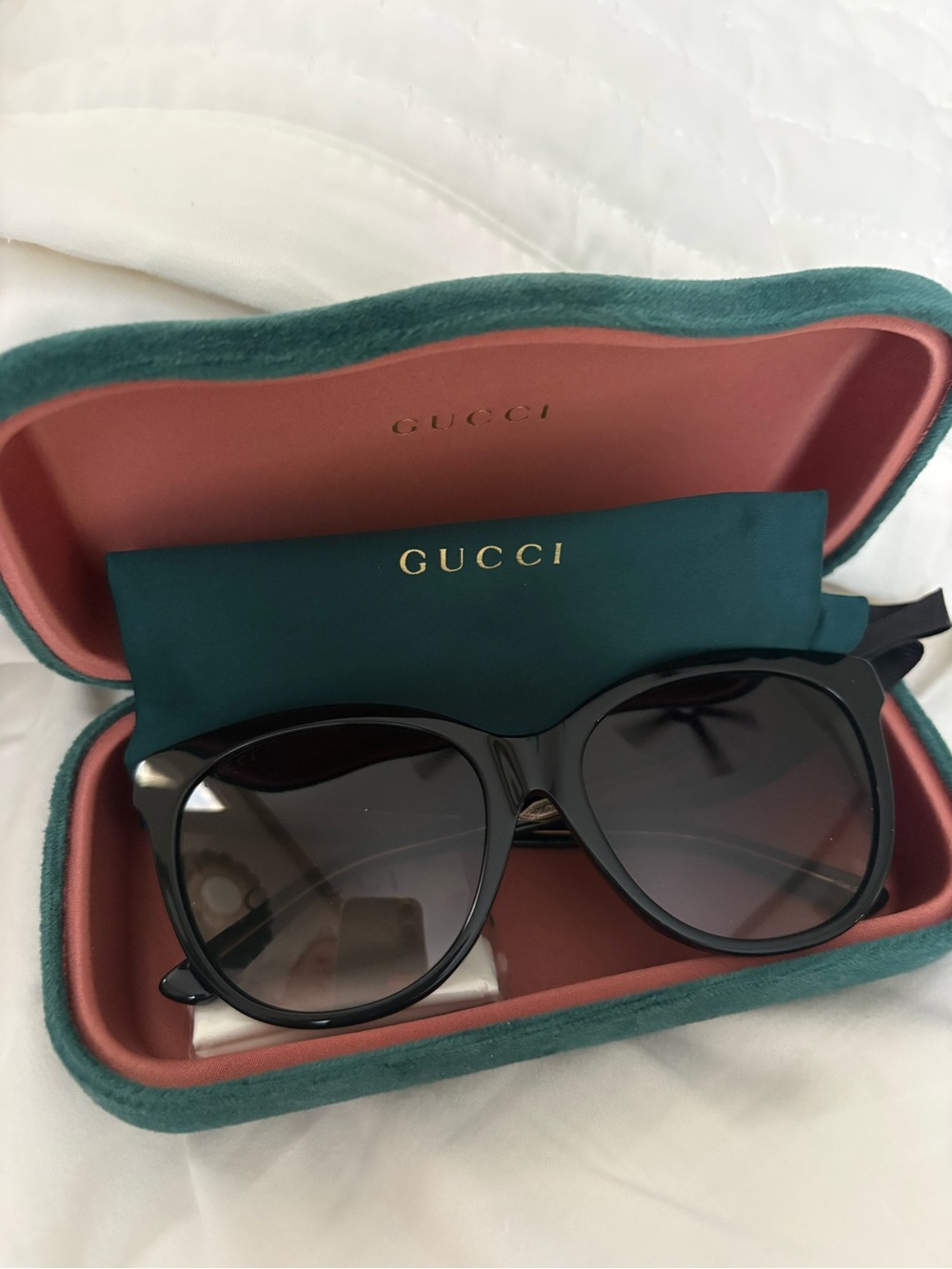 Gucci Black Gradient Cat-Eye Sunglasses with Dark Lenses